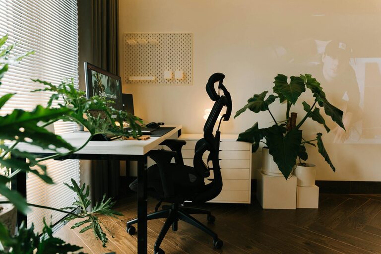 Tips for Creating a Relaxing Home Environment to Boost Productivity and Well-being